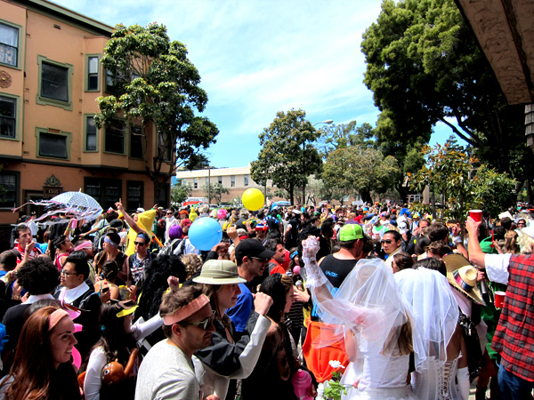 Bay to Breakers in San Francisco Party