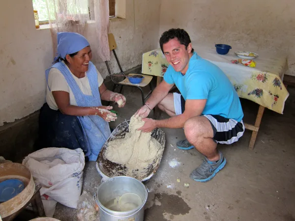 Making bread with Dona Justina in Morado K'asa