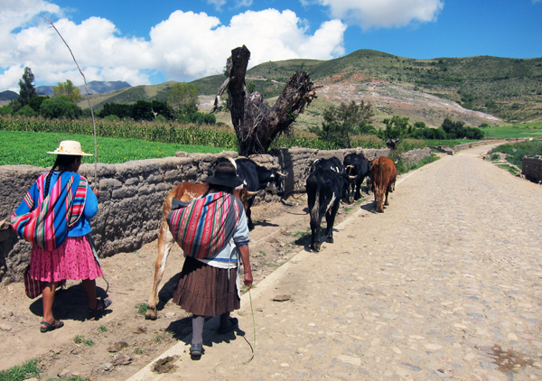 The streets of Morado K'asa outside Sucre, Bolivia