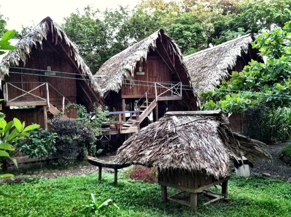 Rio Dulce Guatemala - Tortugal Marina Hotel Bungalows