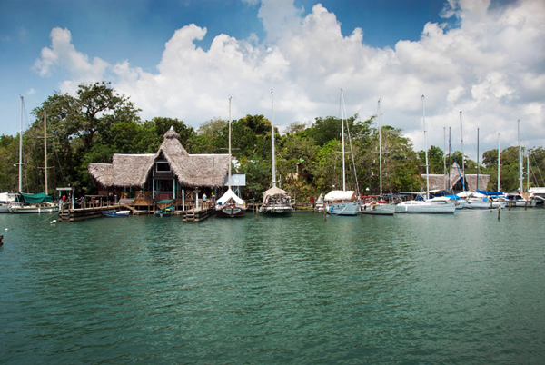 Rio Dulce Guatemala - Tortugal Marina Hotel on Rio Dulce