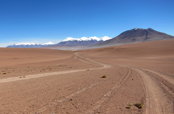 Driving through the desert on the way to Uyuni on our Salar de Uyuni Tour in Bolivia