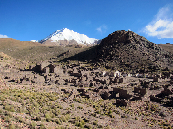 Puebla Fantasma on the 4-day tour to Salar de Uyuni