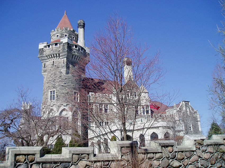 Best Photo Spots in Toronto - Casa Loma