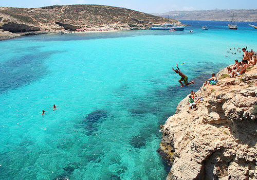 Cliff Jumping in Malta